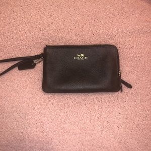 Coach Double Zippered Wristlet, No H1680 F66506